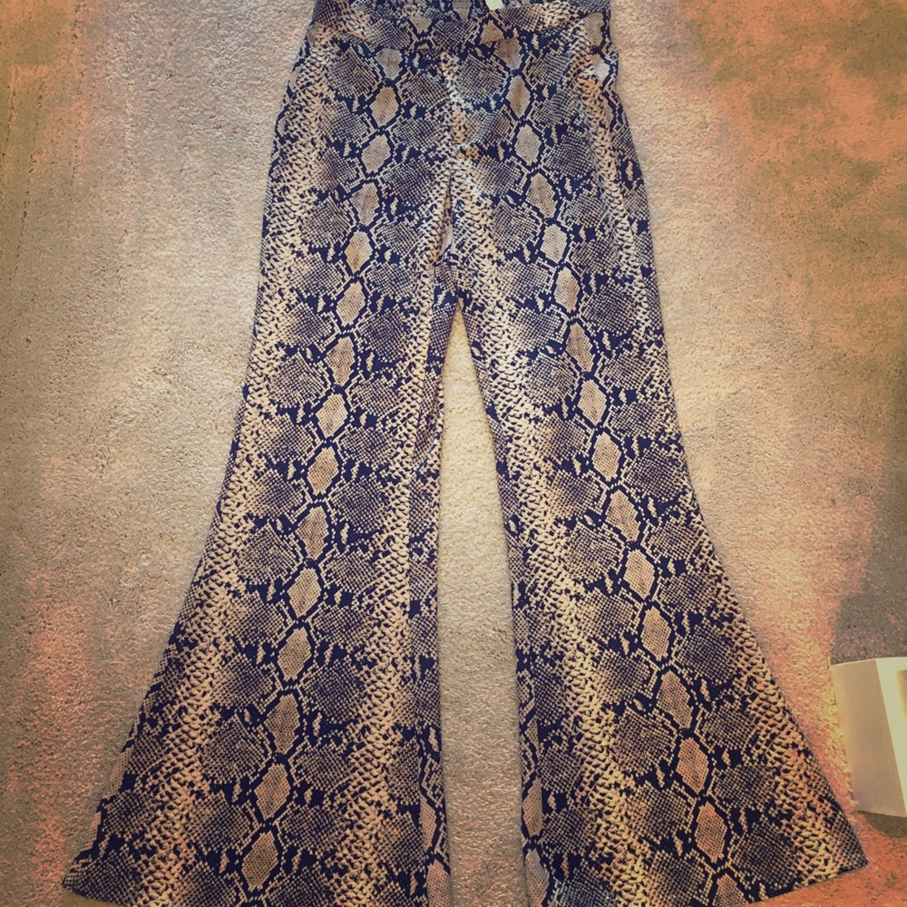 FINAL SALE!! Sexy bell bottoms! NWOT